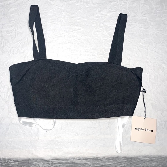 NWT Superdown 🖤 Bandage Fabric Bralette Crop Top Small Shoulder Strap Stretchy - Picture 1 of 8